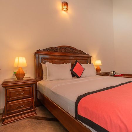 The Calm Of8 Hotel Унаватуна Екстериор снимка
