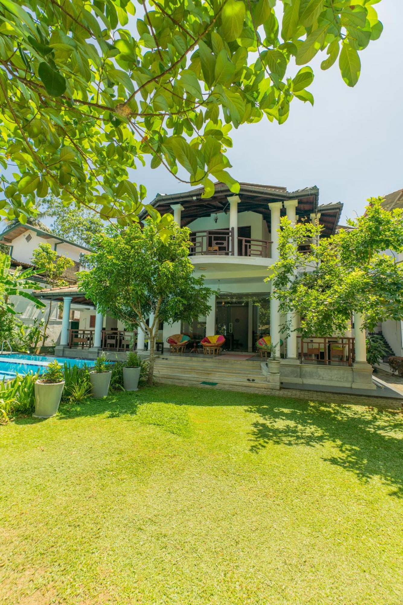 The Calm Of8 Hotel Унаватуна Екстериор снимка